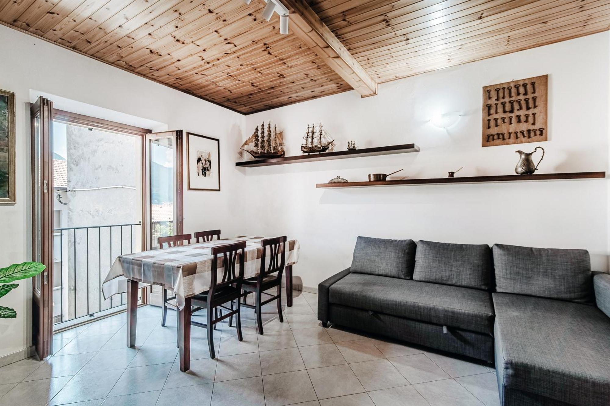 Delizioso Bilocale Vista Lago Colonno Kültér fotó